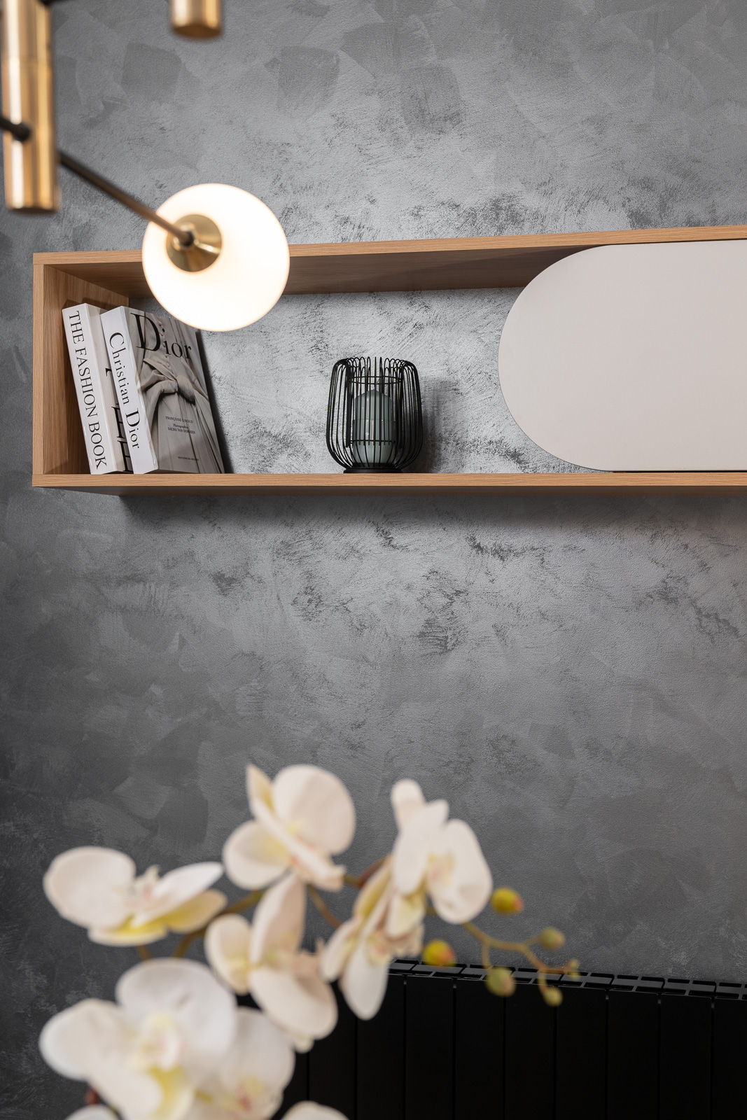 wood and gray intarior design by In studio